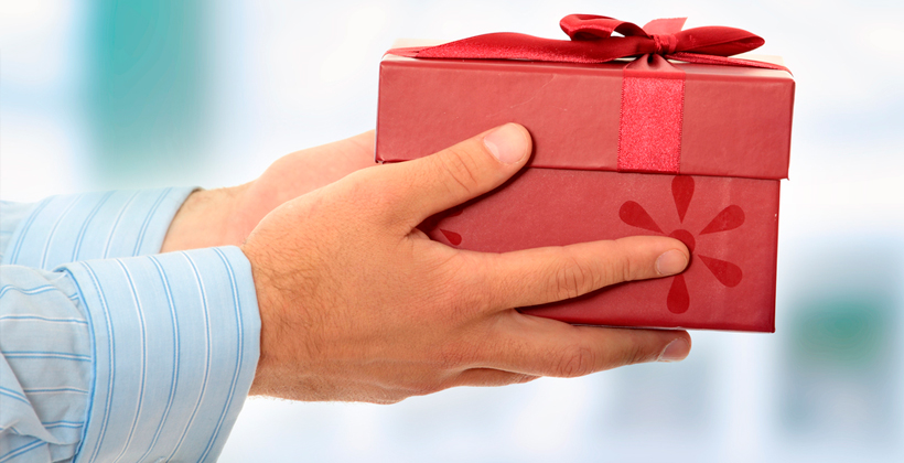 ¿Por qué hacer regalos de empresa?