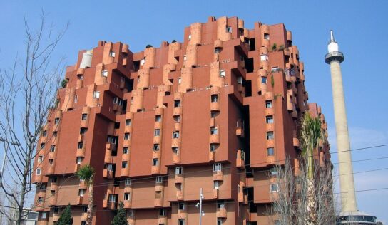 DmasC Arquitectos analiza la vuelta del Brutalismo