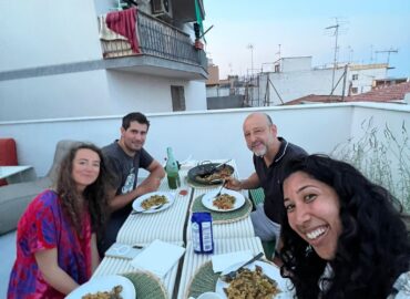 Un coliving autosuficiente revoluciona el barrio de Vista Alegre en Barcelona