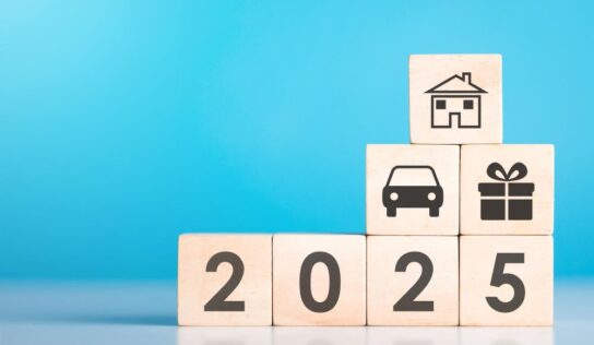 El sector inmobiliario cerrará 2025 con 750.000 compraventas y una subida de precios de hasta el 6%, según Tecnotramit