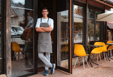 Barcelona agiliza la apertura de negocios: crece la demanda de licencias de actividades y proyectos