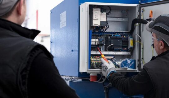 La obligación legal en España de las revisiones periódicas de seguridad de las compactadoras de cartón