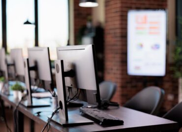 Redkom ofrece mantenimiento informático integral para empresas de la zona norte de Madrid