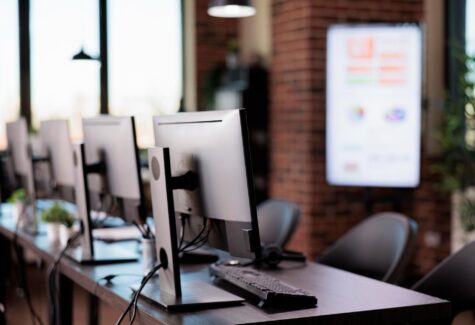 Redkom ofrece mantenimiento informático integral para empresas de la zona norte de Madrid