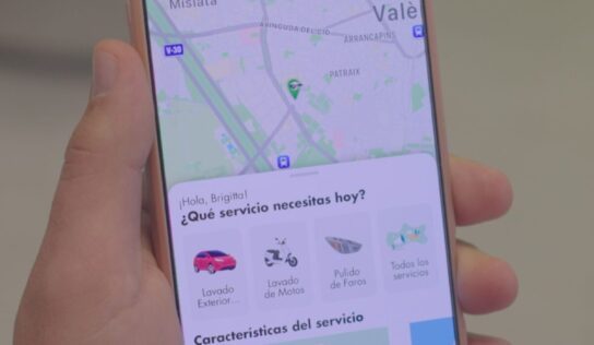Clinery lanza la app que limpia los vehículos donde estén estacionados