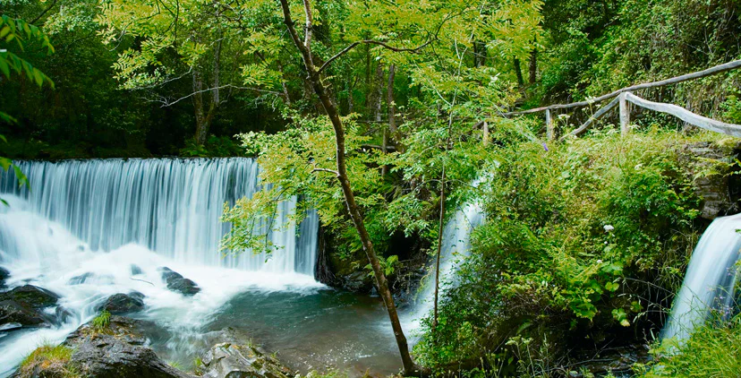 Vegadeo: Un enclave privilegiado entre el mar y la montaña Vegadeo: Un enclave privilegiado entre el mar y la montaña