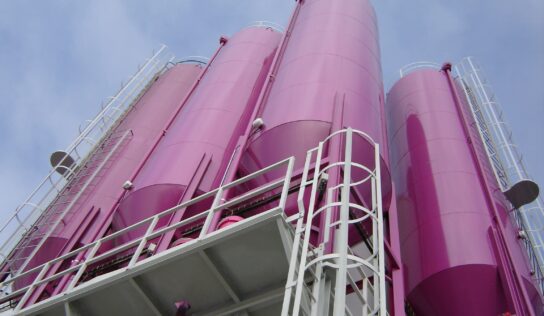 SATECMA celebra 50 años de innovación con soluciones tecnológicas al servicio de la construcción, la agricultura y la industria