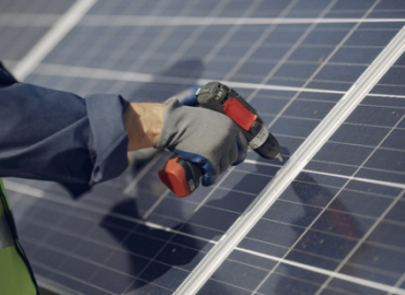 Instalar placas solares en 2026: ahorro energético, incentivos fiscales y asesoramiento especializado mantienen atractiva la inversión
