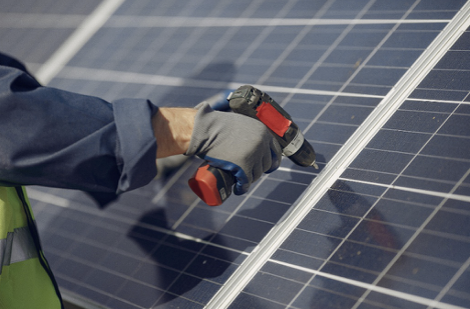 Instalar placas solares en 2026: ahorro energético, incentivos fiscales y asesoramiento especializado mantienen atractiva la inversión
