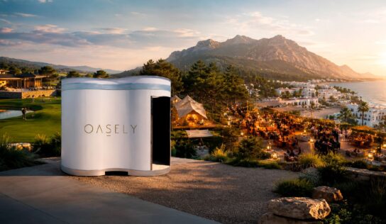 Oasely introduce en España una gama de módulos sanitarios premium para turismo, ocio y eventos