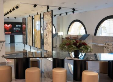 <div>De Macael al mundo: TINO Stone & Surface celebra 45 años de historia en la arquitectura internacional</div>